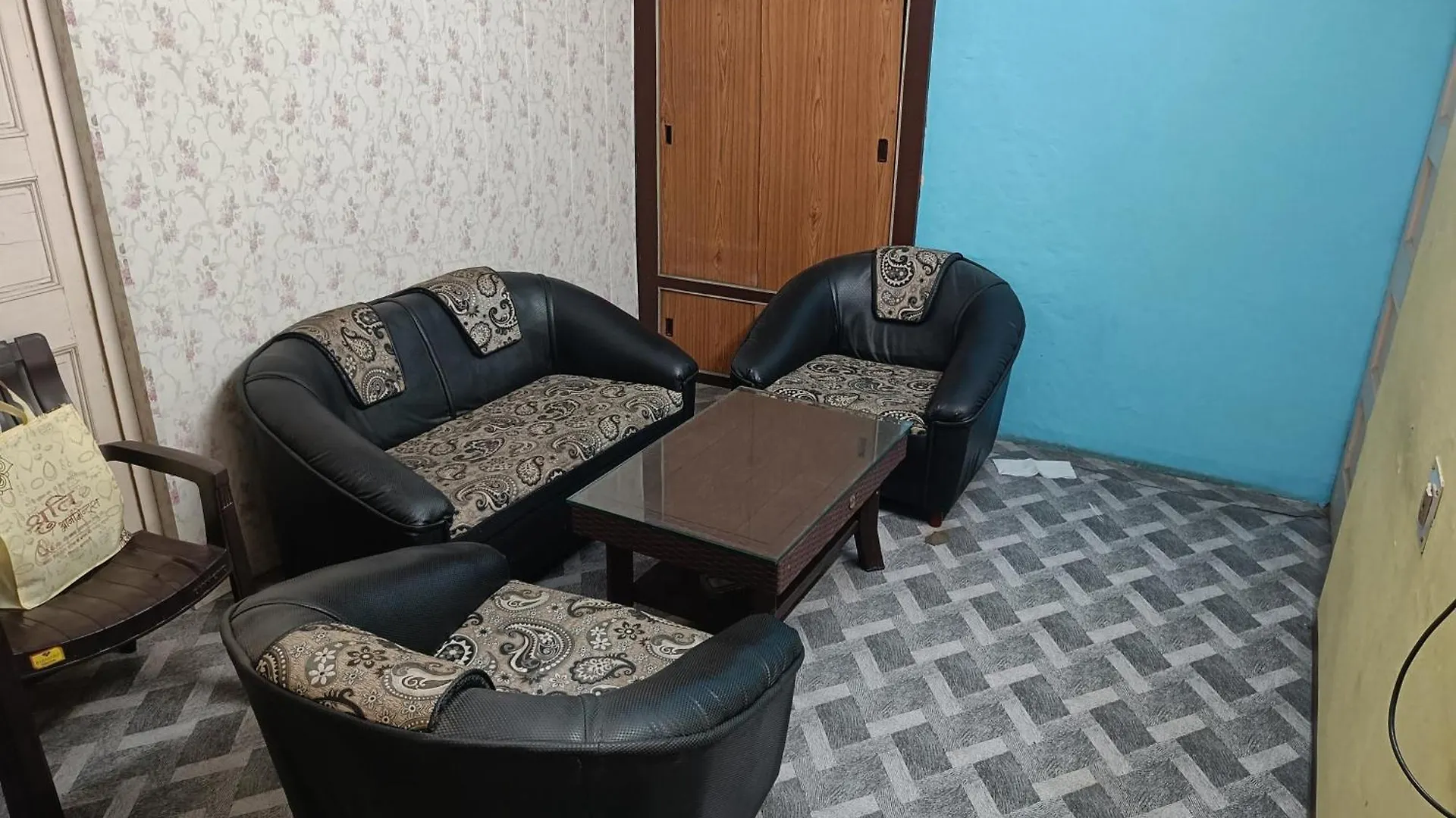 M D Home Stay Varanasi